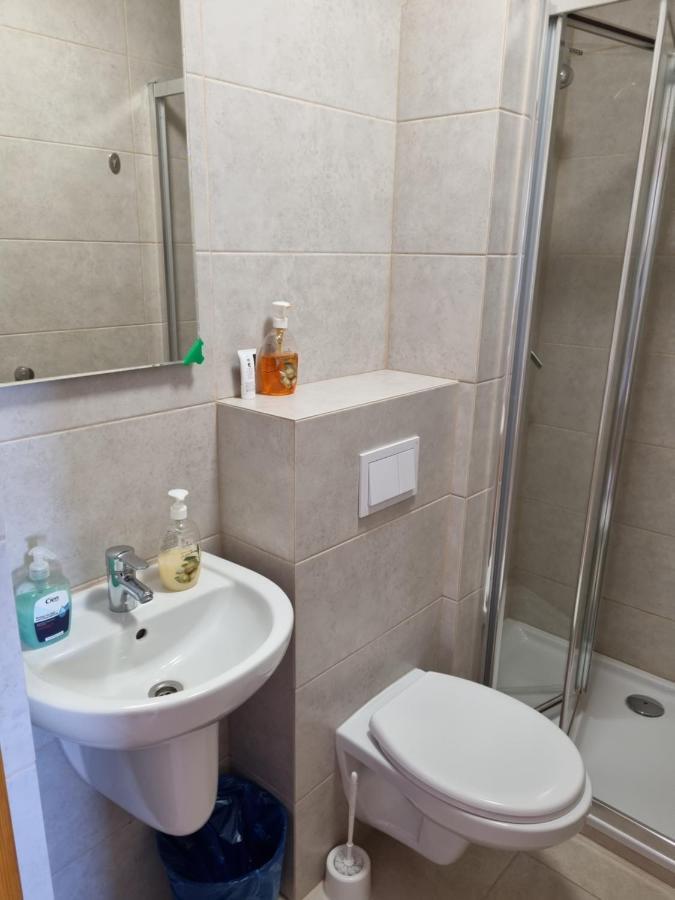 Nad Zalewem 500-163-489 Hotel Zegrze Poludniowe Kültér fotó