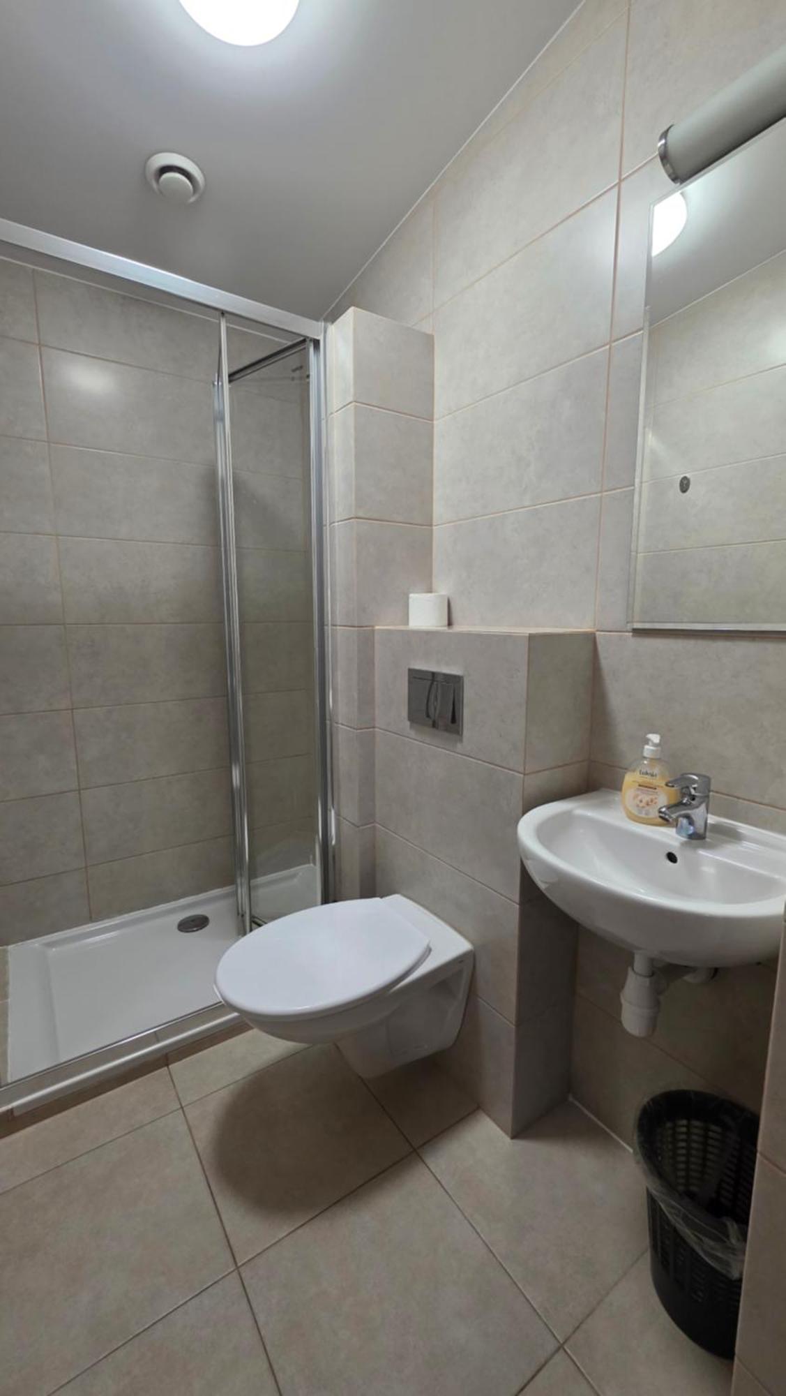 Nad Zalewem 500-163-489 Hotel Zegrze Poludniowe Kültér fotó