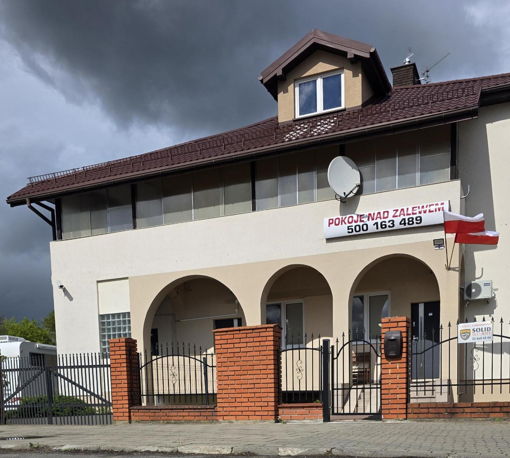 Nad Zalewem 500-163-489 Hotel Zegrze Poludniowe Kültér fotó